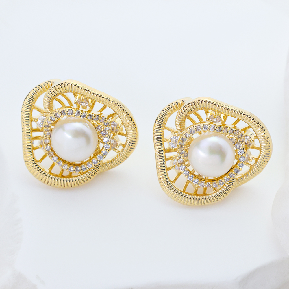 925 Sterling Silver Gold-Plated Natural Freshwater Pearl Stud Earrings with Zircon Halo & Vintage Triangle Design