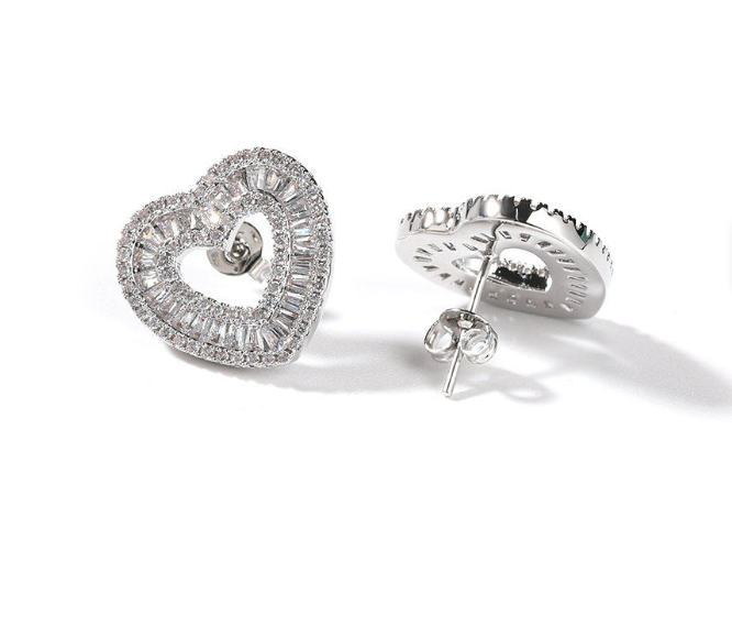 Guangzhou Hollow Heart Shape Bling Earring Brass Wholesale Factory