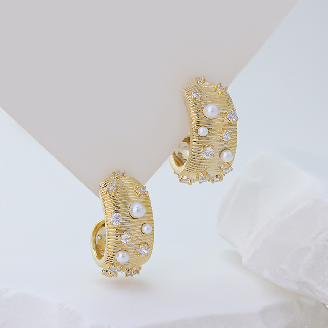 S925 Silver Earrings with Shell Pearl And CZ for Women Wear 