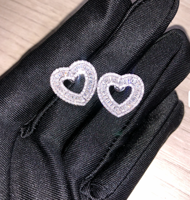 Guangzhou Hollow Heart Shape Bling Earring Brass Wholesale Factory