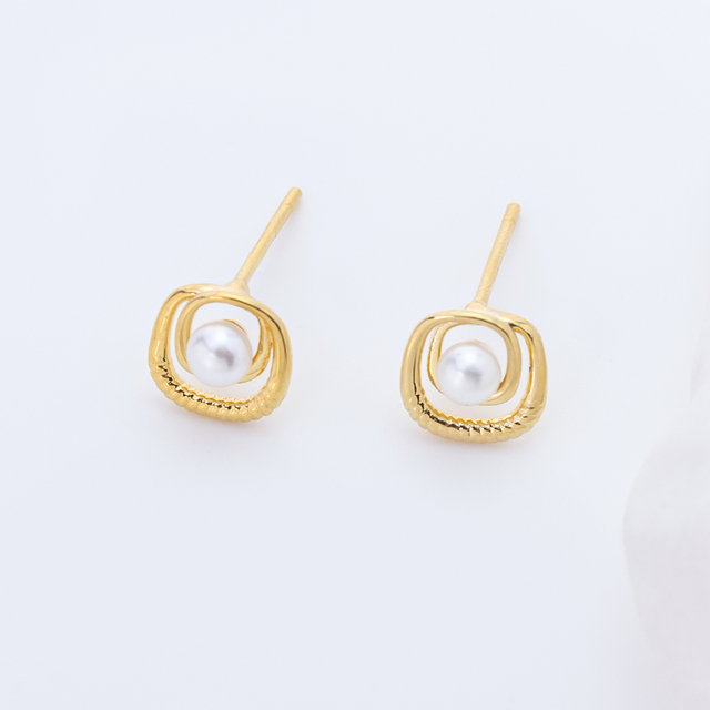 925 Sterling Silver Double Layer Gold & Pearl Stud Earrings Elegant Geometric Pearl Studs for Daily Wear