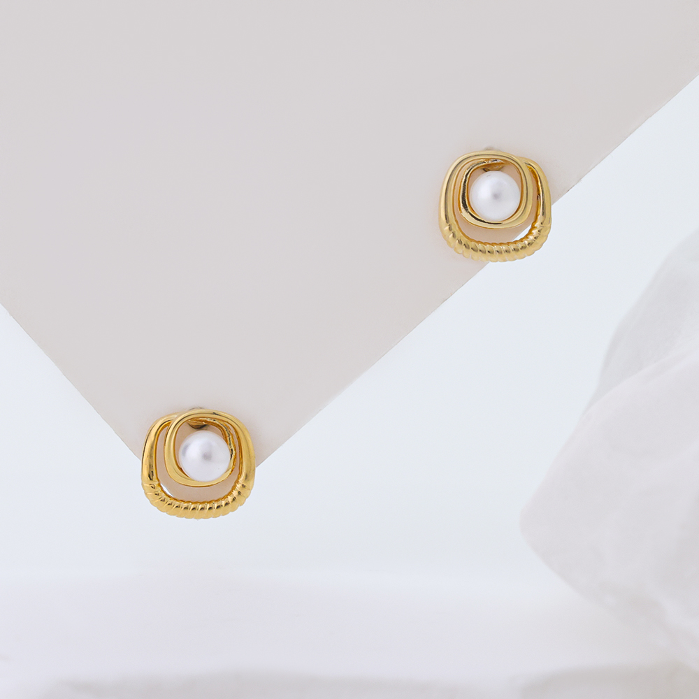 925 Sterling Silver Double Layer Gold & Pearl Stud Earrings Elegant Geometric Pearl Studs for Daily Wear