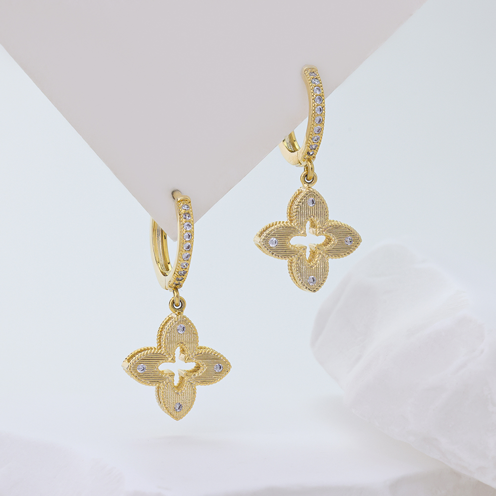 14K Gold Plated 925 Sterling Silver Four Leaf Clover Huggie Hoop Earrings, 5A AAAA Cubic Zirconia Paved Dangle Earrings, Elegant Vintage Clover Jewelry for Bridesmaids Wedding Party Daily Wear