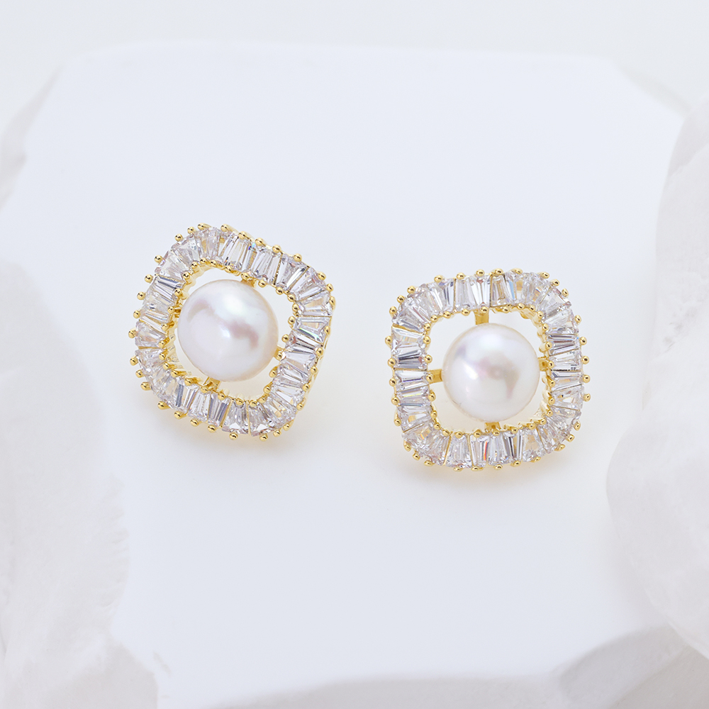 S925 Sterling Silver Daisy Pearl Earrings French Sparkling Gold Drop Jewelry