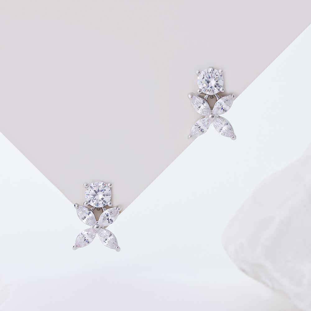 Elegant Floral CZ Stud Earrings for Women, Marquise Cut Crystal Flower Earrings with Round Center Stone, Minimalist Dainty Jewelry for Daily Wear & Wedding