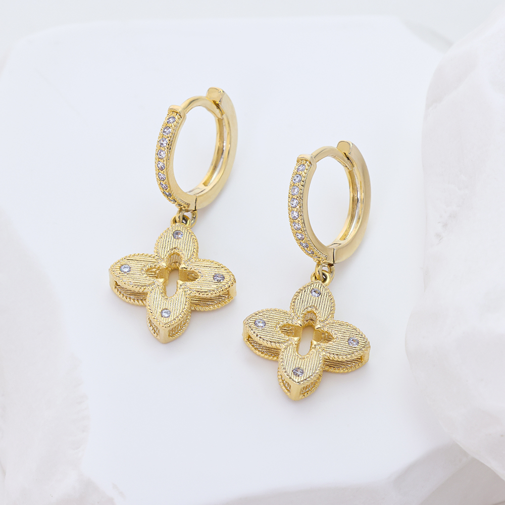 14K Gold Plated 925 Sterling Silver Four Leaf Clover Huggie Hoop Earrings, 5A AAAA Cubic Zirconia Paved Dangle Earrings, Elegant Vintage Clover Jewelry for Bridesmaids Wedding Party Daily Wear