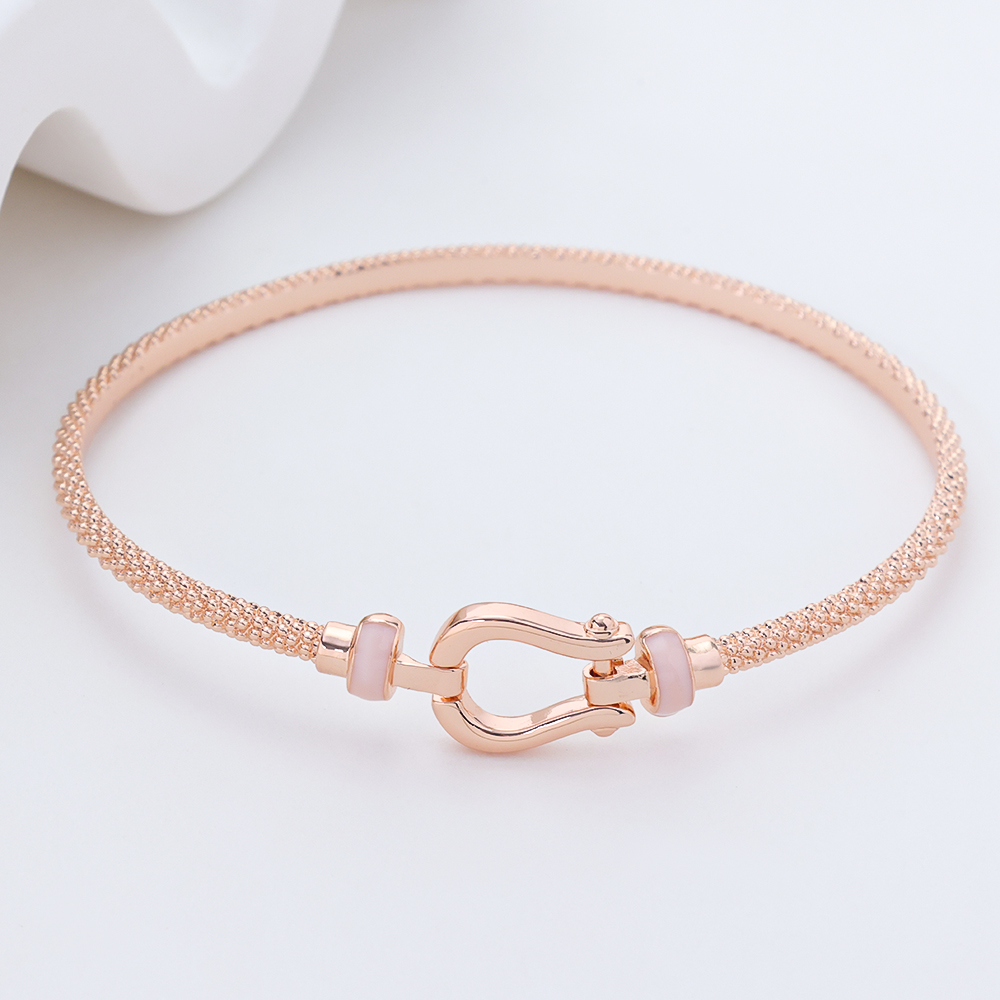 Rose Gold Mesh Chain Bracelet with Barrel Clasp