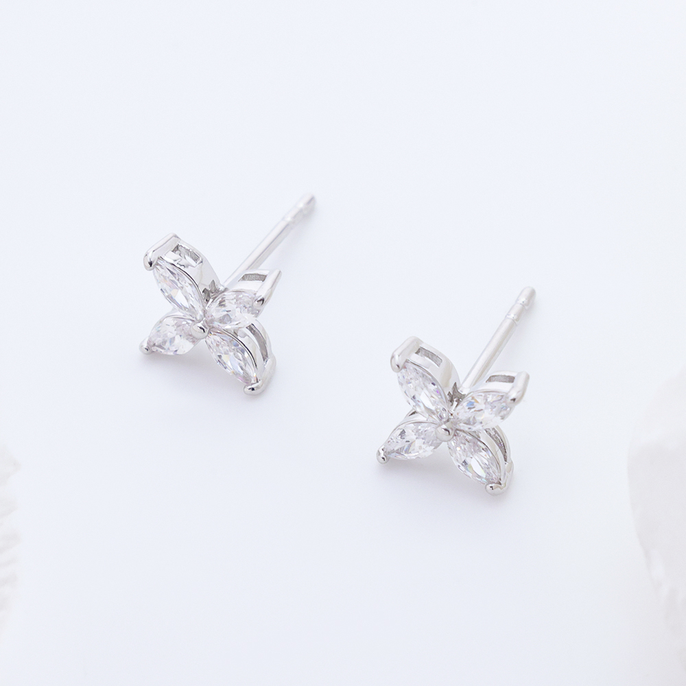 925 Sterling Silver Four Leaf Clover Stud Earrings for Women, Marquise Cut Cubic Zirconia Clover Earrings, Dainty Lucky Clover Jewelry for Everyday Wear