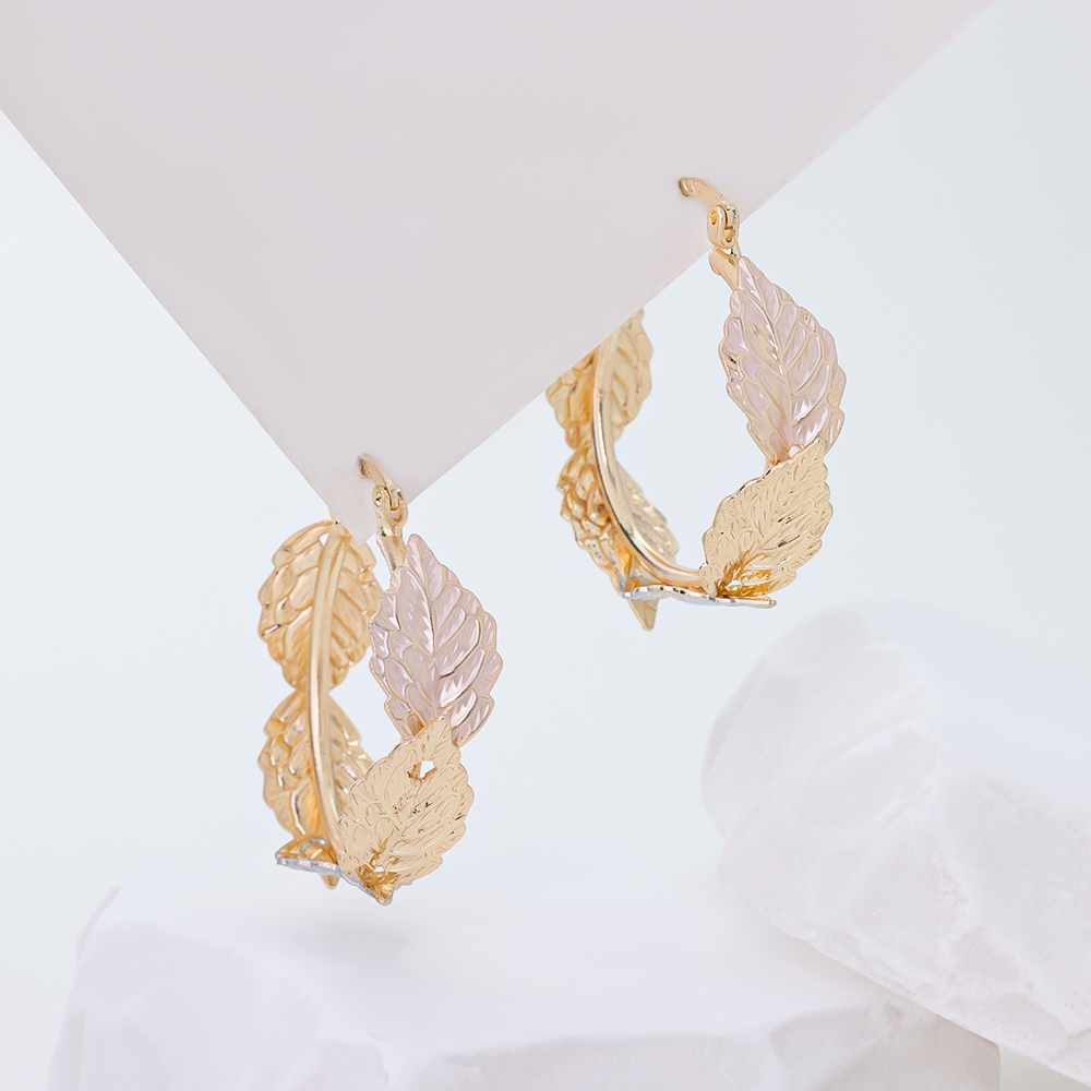 Wholesale of Elegant Women's Earrings