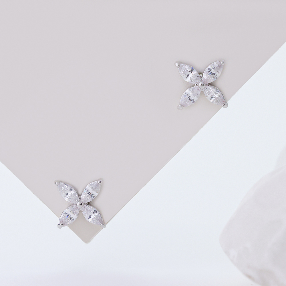 925 Sterling Silver Four Leaf Clover Stud Earrings for Women, Marquise Cut Cubic Zirconia Clover Earrings, Dainty Lucky Clover Jewelry for Everyday Wear